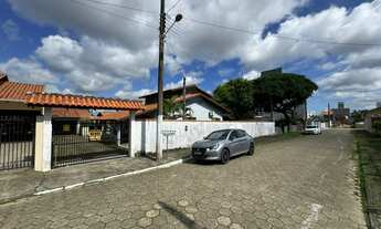 Imagem: CASA À VENDA COM 3 DORMITÓRIOS, 140m²