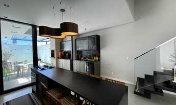 Imagem 6: SOBRADO À VENDA COM 3 DORMITÓRIOS, SENDO 1 SUÍTE, 242m², R$2.550.000,00, BAIRRO ITAJUBA