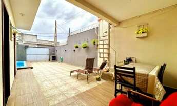 Imagem: CASA À VENDA COM 3 DORMITÓRIOS, 75m²