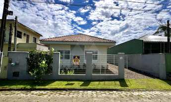 Imagem 2: CASA À VENDA COM 3 DORMITÓRIOS, SENDO 1 SUÍTE, 90m², R$689.000,00, BAIRRO ITAJUBA, BARRA