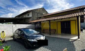 Imagem: CASA À VENDA COM 2 DORMITÓRIOS, 60m²