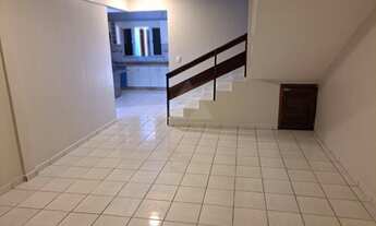 Imagem 7: SOBRADO À VENDA COM 4 DORMITÓRIOS, SENDO 1 SUÍTE, 210m², R$1.200.000,00, BAIRRO CENTRO, B