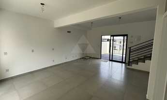 Imagem 6: SOBRADO À VENDA COM 3 DORMITÓRIOS, SENDO 1 SUÍTE, 125m², R$770.000,00, BAIRRO ITACOLOMI