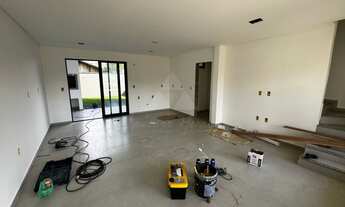 Imagem 2: SOBRADO À VENDA COM 3 DORMITÓRIOS, SENDO 1 SUÍTE, 133m², R$780.000,00, BAIRRO ITACOLOMI