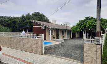 Imagem: CASA COM 2 DORMITÓRIOS SENDO 1 SUITE À