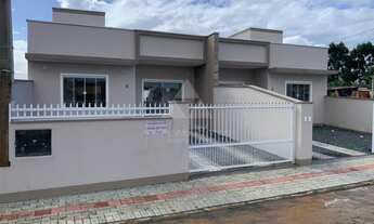 Imagem: CASA À VENDA COM 2 DORMITÓRIOS, 70m²