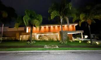 Imagem: Sobrado com 4 suítes à venda, 405 m²