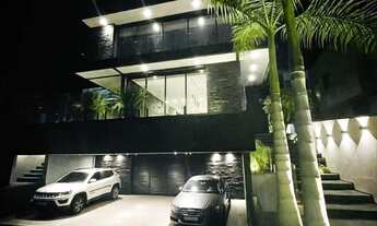 Imagem: Sobrado com 3 suítes à venda, 550 m²