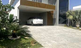 Imagem: Sobrado com 4 suítes à venda, 416 m²