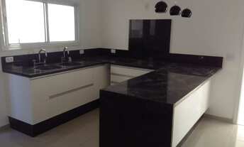 Imagem 3: Sobrado com 3 dormitórios à venda, 280 m² por R$ 1.000.000,00 - Condomínio Belvedere II