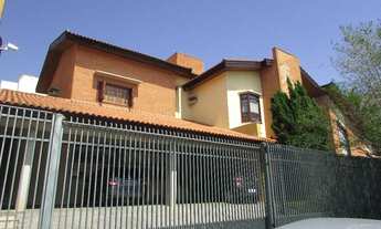 Imagem: Sobrado com 4 dormitórios (sendo 2 suítes)