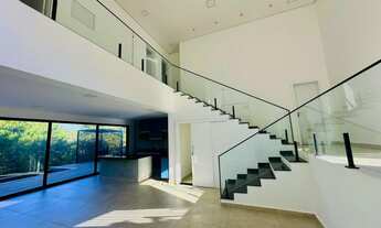 Imagem: Sobrado com 3 suítes à venda, 300 m²