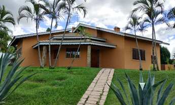 Imagem: Casa com 3 dormitórios (sendo 1 suíte)