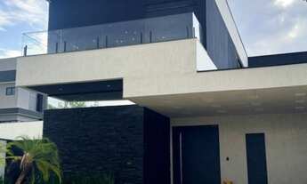 Imagem: Sobrado com 3 suítes à venda, 350 m²