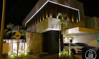 Imagem: PORTEIRA FECHADA Sobrado com 3 dormitórios