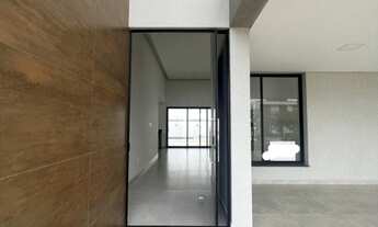 Imagem 4: Casa com 3 suítes à venda, 248 m² por R$ 2.100.000 - Alphaville Nova Esplanada III - Votor