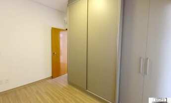 Imagem 4: Casa Encantadora Térrea, recém construída, frente voltada para oeste, quartos para Norte