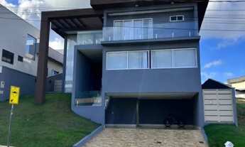 Imagem: VENDO BELÍSSIMO SOBRADO SEMI MOBILIADO