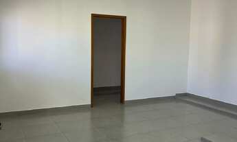 Imagem 4: Vendo Belo Imóvel comercial com móveis planejados no escritório