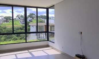 Imagem 4: Vendo Casa Espaçosa no Jardins Bolonha - 225m² de Conforto e Sofisticação!