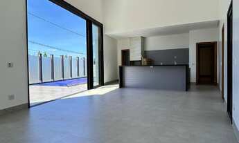 Imagem 2: Bela Casa a Venda no Jardins Capri - Senador Canedo