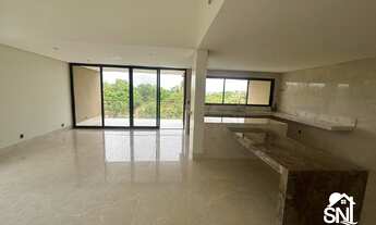 Imagem 4: ESPETACULAR CASA TRIPLEX A VENDA, COM FUNDO PARA A MATA NO CONDOMÍNIO DO LAGO