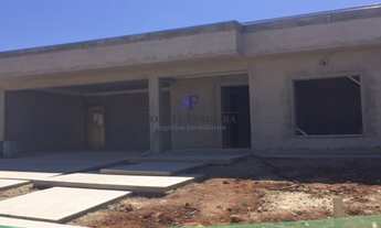 Imagem: Casa térrea, condomínio fechado, 03 suítes