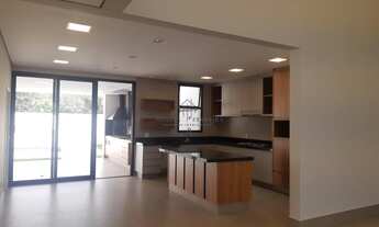 Imagem: Sobrado de alto padrão em condominio fechado