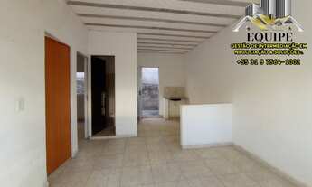 Imagem 2: Casa para locação, de 2 quartos no valor de R$ 650,00 no bairro Monte Carlo, em Santa Luzi