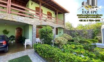 Imagem 3: Casa com 3 Quartos e 4 banheiros à Venda, lote de 353 m² por R$ 750.000,00