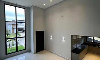 Imagem 3: CASA COM 233 M² DE ÁREA CONSTRUÍDA COM 3 SUÍTES, NO CONDOMÍNIO GRAN VILLE SÃO VENÂNCIO EM