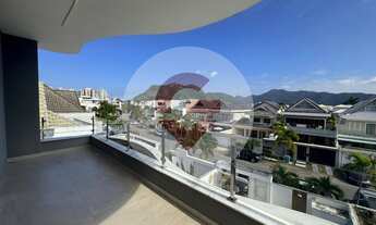 Imagem: CASA TRIPLEX RESIDENCIAL em RIO DE JANEIRO