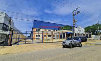 Imagem: Galpão Industrial com pórtico rolante