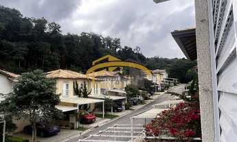 Imagem: Sobrado à venda em Cotia, condomínio fechado