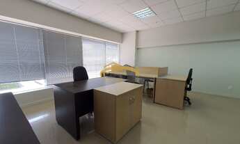 Imagem 3: Sala comercial para locação, edifício Brascan, Alphaville, com 1 vaga de garagem, copa e 1