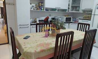 Imagem 2: Sobrado dos sonhos na Av. Jaguaribe - conforto, espaço e 6 vagas em Osasco