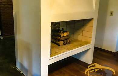 Imagem 5: Sobrado em condomínio fechado Aldeia da Serra, com 5 dormitórios, sendo 2 suítes, hidro, l