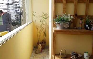 Imagem 4: Casa assobradada, no KM 18, Osasco, com 3 dormitórios, sendo 1 suíte, quintal, garagem par