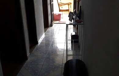 Imagem 6: Casa assobradada, no KM 18, Osasco, com 3 dormitórios, sendo 1 suíte, quintal, garagem par