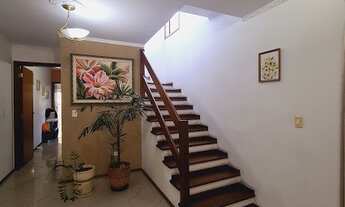 Imagem: Sobrado em Quitaúna, com 4 dorm, sendo