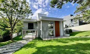 Imagem: Casa de Alto Padrão a venda no Condomínio