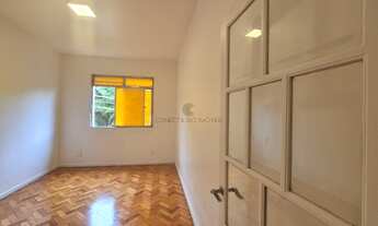 Imagem: Apartamento reformado à venda na Gávea