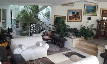 Imagem 1: Casa de alto padrão à venda no condomínio Melville