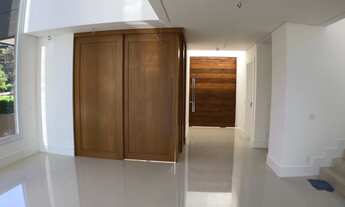 Imagem 3: MARAVILHOSA CASA À VENDA NO CONDOMÍNIO RESIDENCIAL TAMBORE 10 EM ALPHAVILLE