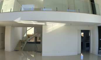 Imagem 4: MARAVILHOSA CASA À VENDA NO CONDOMÍNIO RESIDENCIAL TAMBORE 10 EM ALPHAVILLE