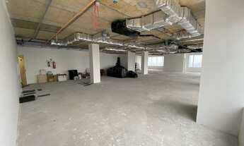 Imagem 1: Estamos com 250m, andar alto em Alphaville com uma vista deslumbrante e digna de filme de