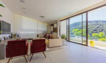 Imagem 5: Casa Belíssima com Paisagem e Lazer