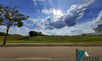 Imagem: Terreno de 800 m², plano, em loteamento