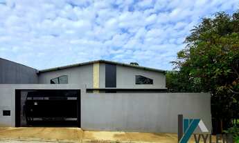 Imagem: Casa à venda com 03 suítes - Piscina