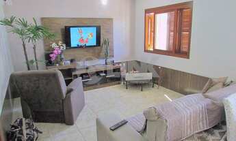 Imagem 2: Casa com 4 quartos à venda na entrada do CEFER 2 no bairro Jardim Carvalho em Porto Alegre